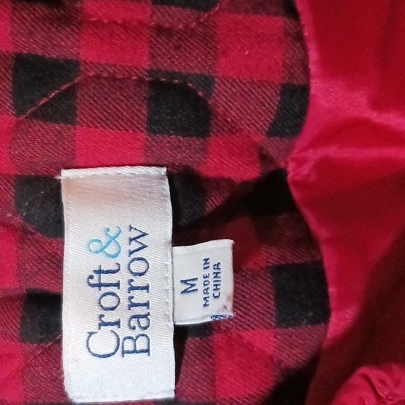 Black and Red Checkered Zippered Vest Box 11 - Picture 3 of 5